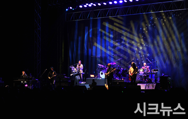 ������ ����