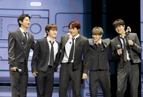 ����̹���